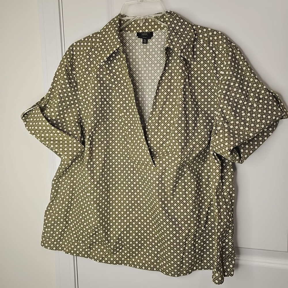 Women's Green Patterned Top Size 18W